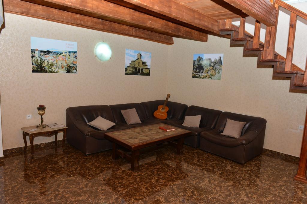 Hotel Tourist à Akhaltsikhé Extérieur photo