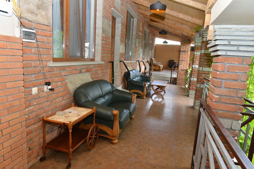 Hotel Tourist à Akhaltsikhé Extérieur photo