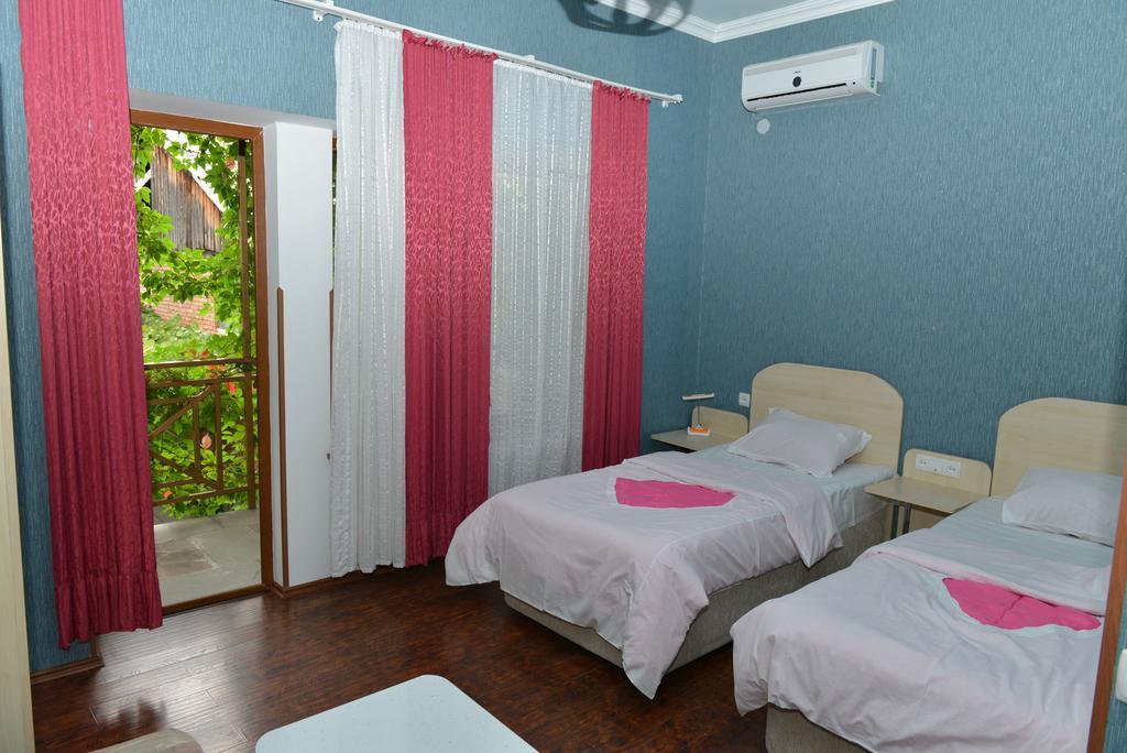Hotel Tourist à Akhaltsikhé Chambre photo
